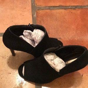 Audrey Brooke booties in great condition